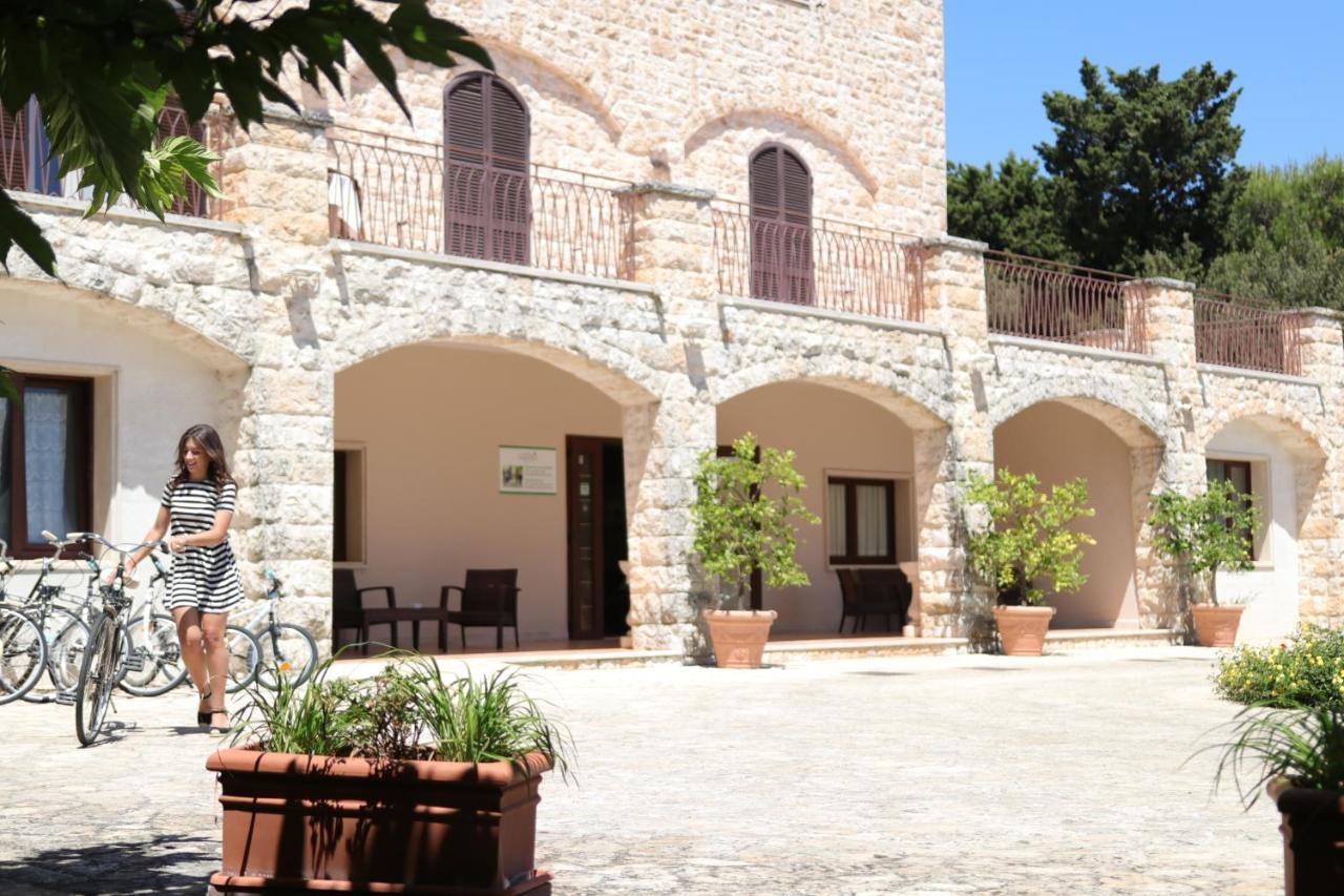 Hotel Castel Miramonti Selva Di Fasano Kültér fotó
