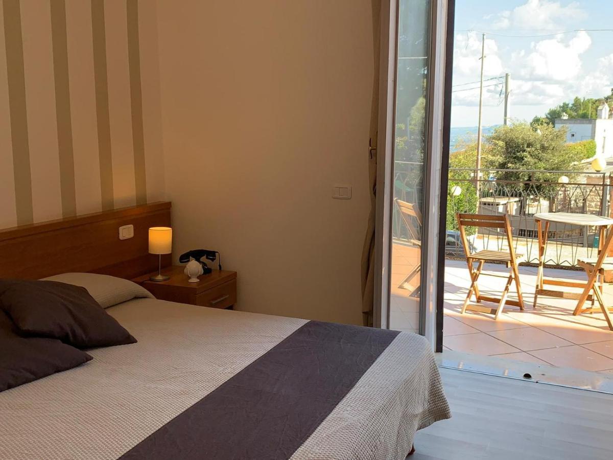 Hotel Castel Miramonti Selva Di Fasano Kültér fotó